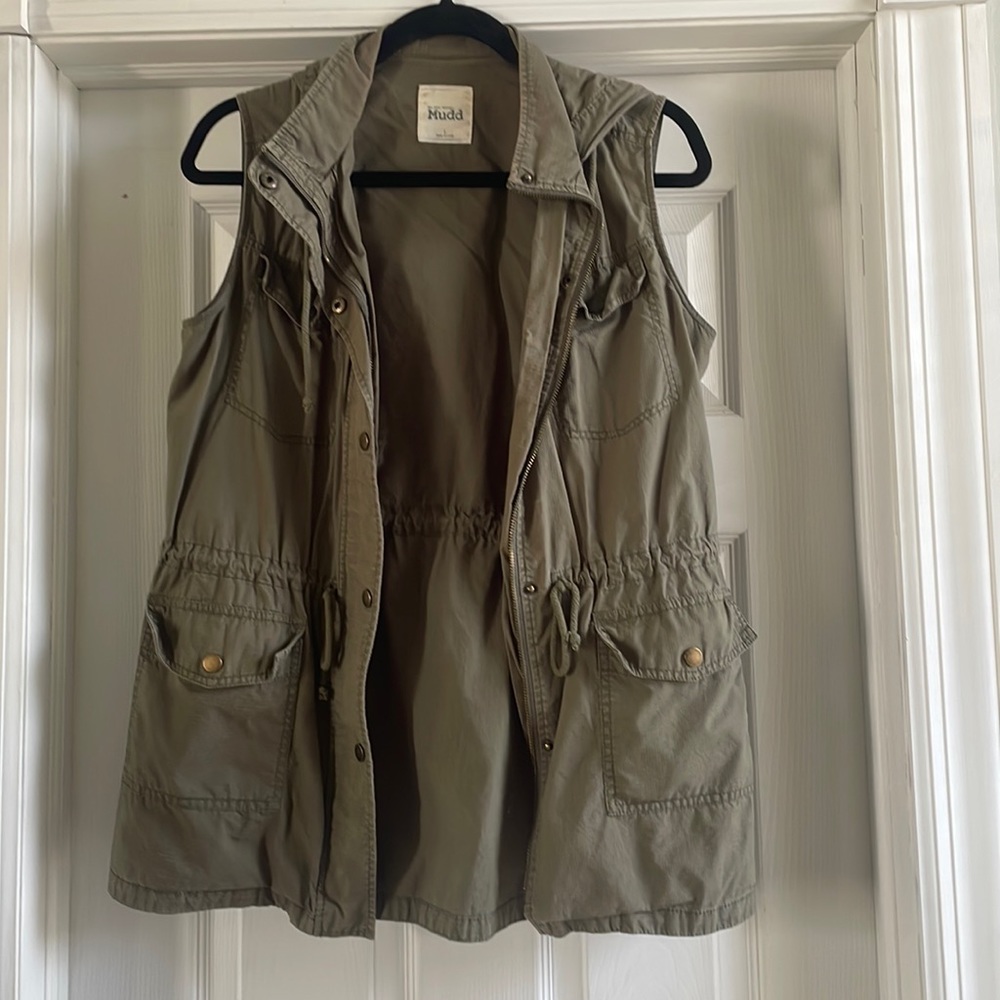 Army Green utility style Vest, juniors size L